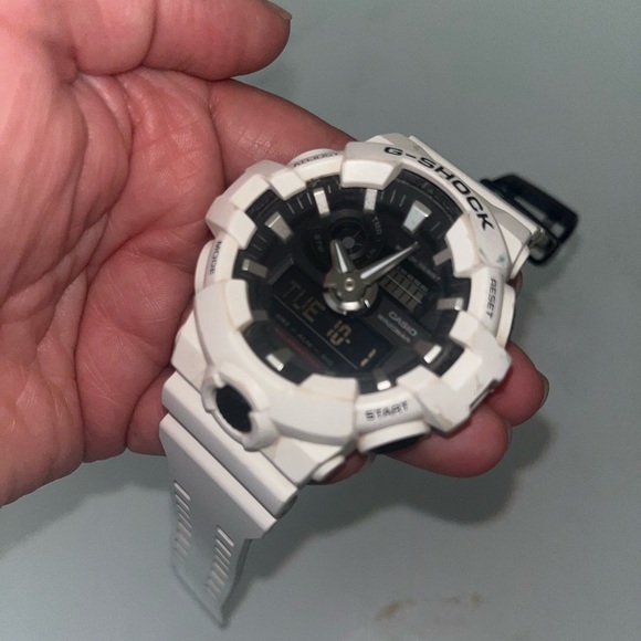 Men’s Casio G Shock watch - Picture 1 of 3